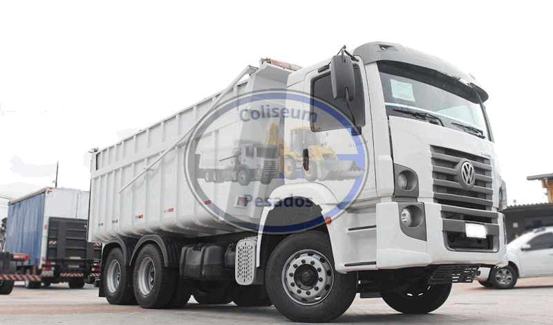 VOLKSWAGEN 31 330 2014 –6X4– CAÇAMBA COMUM BASCO 16³ – 6CC