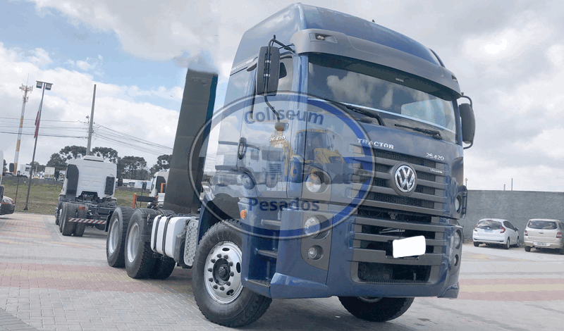 VOLKSWAGEN 26 420 2014 – 6X4 – TETO ALTO – CAB. LEITO – 6CC